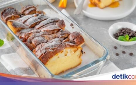 Lembutnya Puding Roti dan Kare Daging Berempah Gurih
