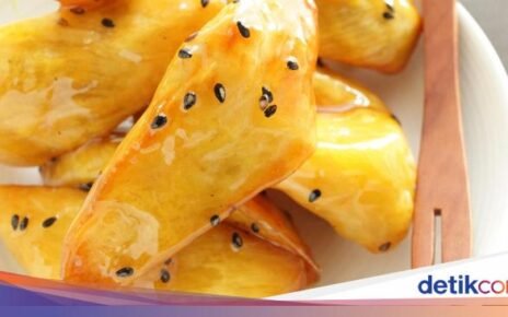 Gurih Legit! Ayam Bakar Bumbu Kemiri dan Ubi Madu Wijen