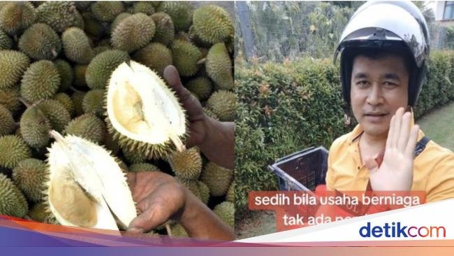 Salut! Pria Ini Tetap Semangat Meski Belum Ada yang Beli Tempoyak Jualannya