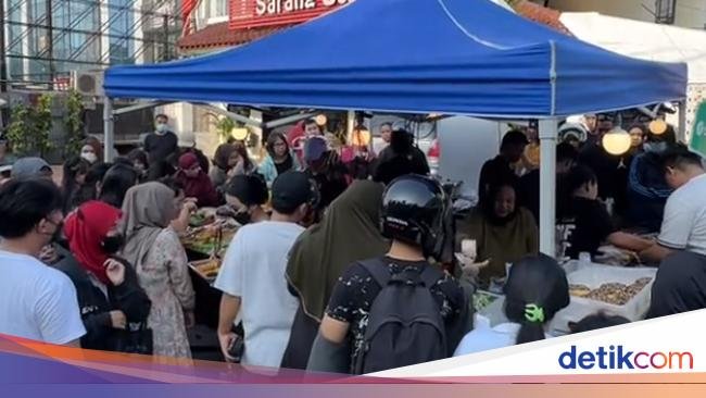 Yuk, Berburu Takjil di 5 Pasar Takjil Populer di Jakarta!