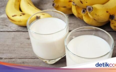 Makan Susu dan Pisang Bersamaan Bisa Picu 6 Masalah Kesehatan Ini