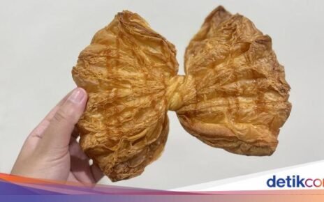 Lagi Viral Pastry Jumbo Bentuk Pita, Begini Tekstur dan Rasanya