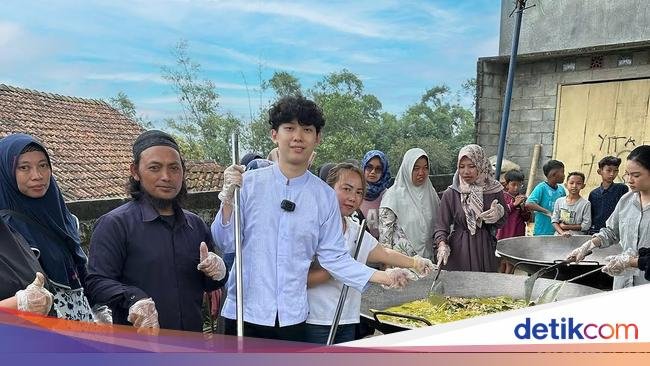 Usai Rendang 200 Kg, Willie Salim Masak Gulai 25 Ekor Kambing di Semarang