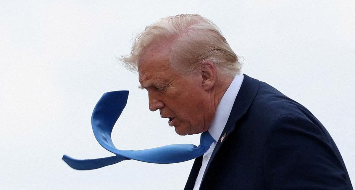 INDEF Ungkap Ragam Dampak Tarif Trump ke RI: Biaya sampai Produksi