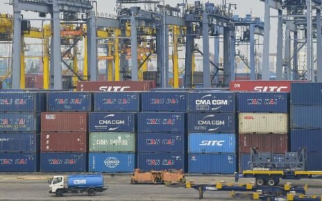 Indonesia Incar Cuan Ekspor Pakaian di Tengah Perang Dagang Trump