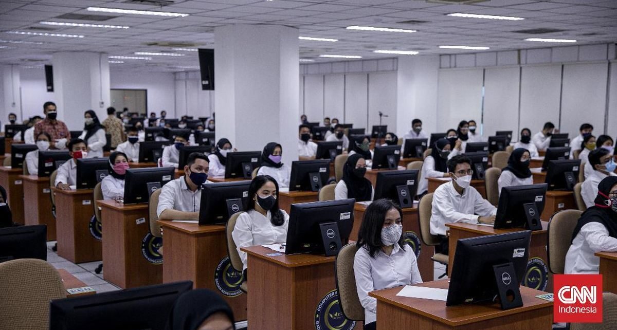Menpan Rini Buka Suara soal 714 CPNS Dosen Mundur