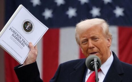 Trump Naikkan Tarif Impor China Jadi 245 Persen