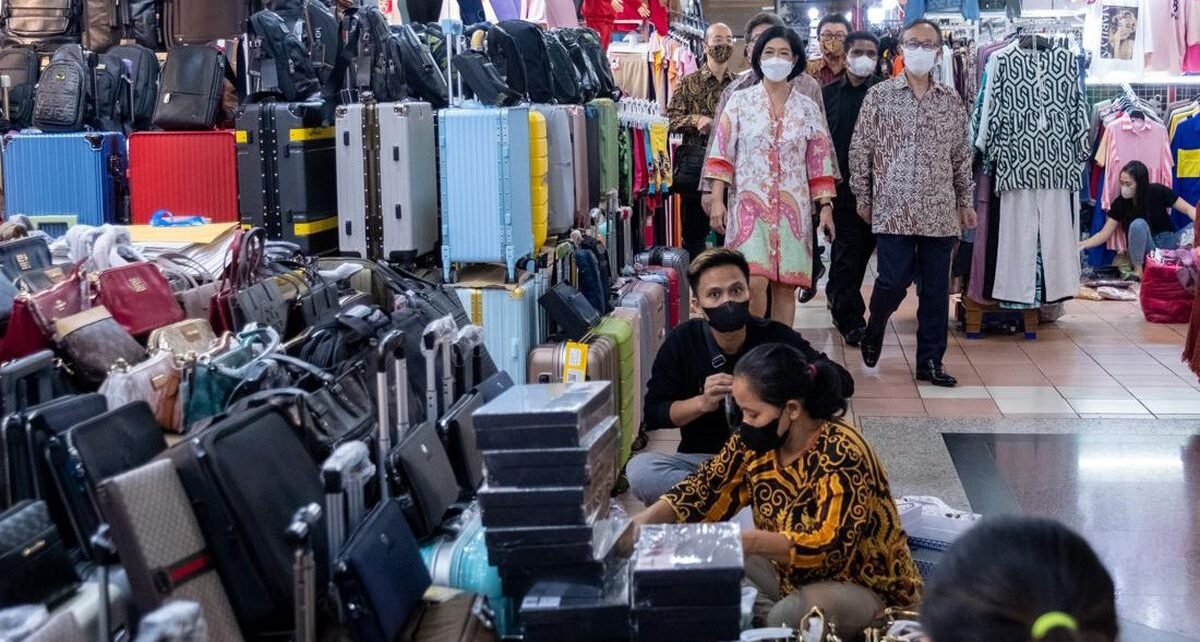 AS Sebut Pasar Mangga Dua Sarang Bajakan, Masuk Daftar Hitam