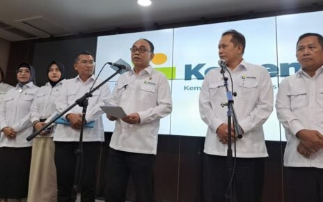 Menkop Ingin KopDes Merah Putih Ciptakan 2 Juta Lapangan Kerja di Desa