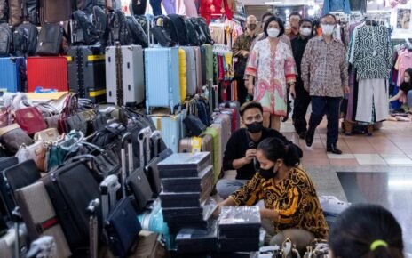 Geram Pedagang ITC Mangga Dua Disebut AS Sarang Bajakan
