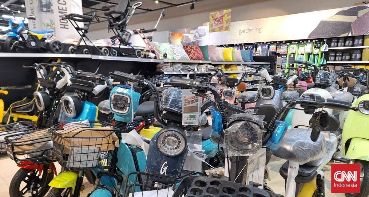 Sepeda Listrik Jadi Primadona di Transmart Full Day Sale Kokas