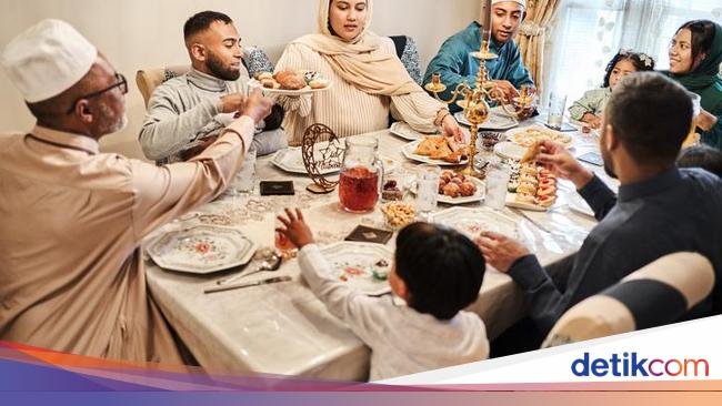 Begini Adab Menjamu Tamu dan Menjadi Tuan Rumah Sesuai Ajaran Islam