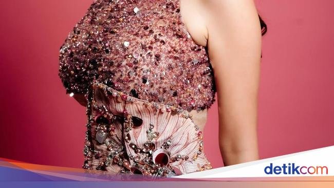 Amanda Manopo Pernah Makan di Restoran Aquarium dan Bisnis Kue