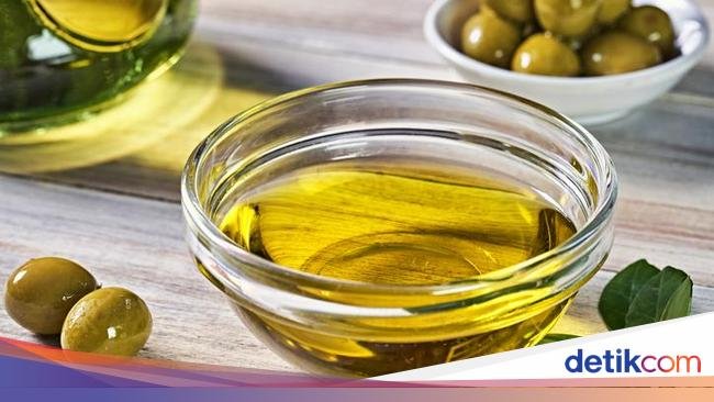 Benarkah Nutrisi Minyak Zaitun Rusak Saat Dipakai Menggoreng?