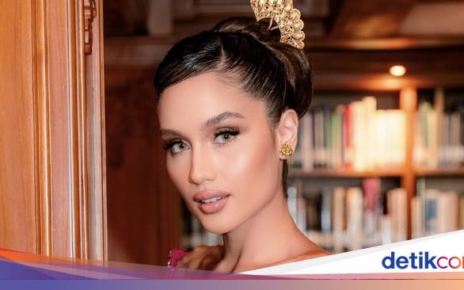 Cinta Laura Jajan Durian di Bangkok hingga Pose Bersama Pastry