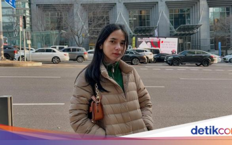 Dilan Janiyar Kulineran Bareng Farida Nurhan dan Cicip Makanan Unik