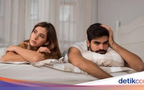 Duh! Pria Ini Langsung 'Ilfeel' Lihat Kekasih Makan Hati Ayam