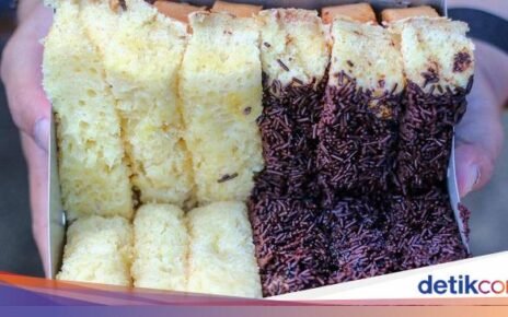 Empuk Manis! 20 Pukis Aneka Rasa Ada di Sini!