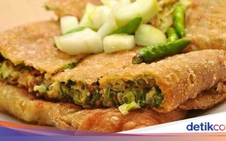 Makan Martabak Telur Pakai Nasi, Disebut Tren Kesenjangan Sosial