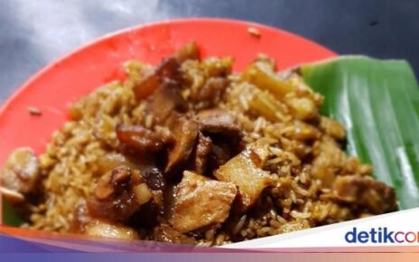 Mantul! Ini 5 Nasi Goreng Gerobakan Rating Tinggi di Bandung
