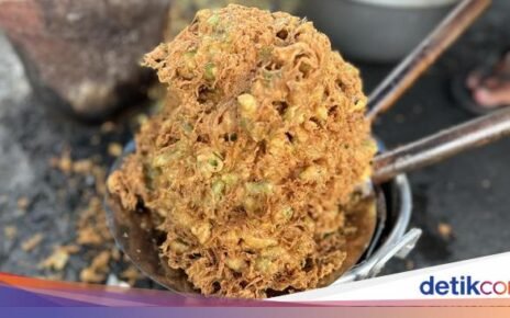 Nasi Telur Dadar Kriwil Buatan Mbak Yuni Habiskan 60 Kg Telur per Hari