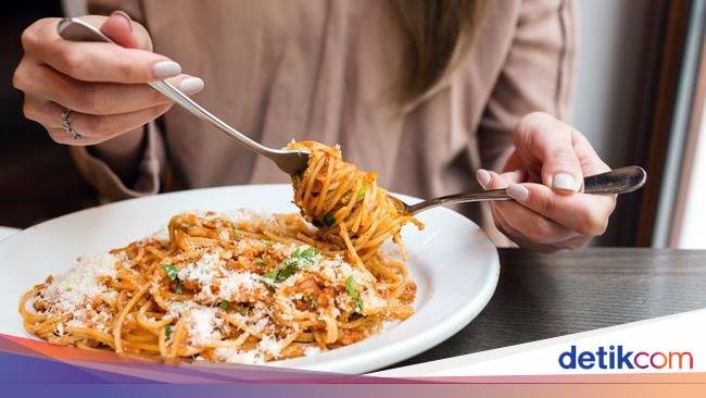 Catat! 5 Menu Makan Malam Ini Bantu Turunkan Berat Badan