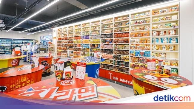 Wow! Di Korea Ada Minimarket yang Punya Perpustakaan Mie Instan
