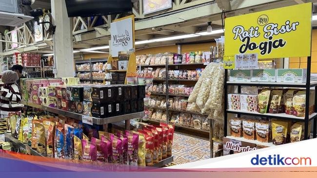 Lengkap! Di Punokawan Ada Oleh-Oleh Bakpia Jogja hingga Wedang Uwuh