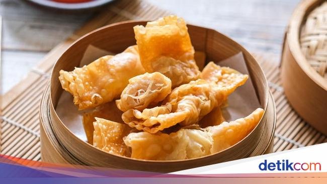 Resep Pangsit Ayam Gulung Goreng, Renyah Gurih Untuk Camilan