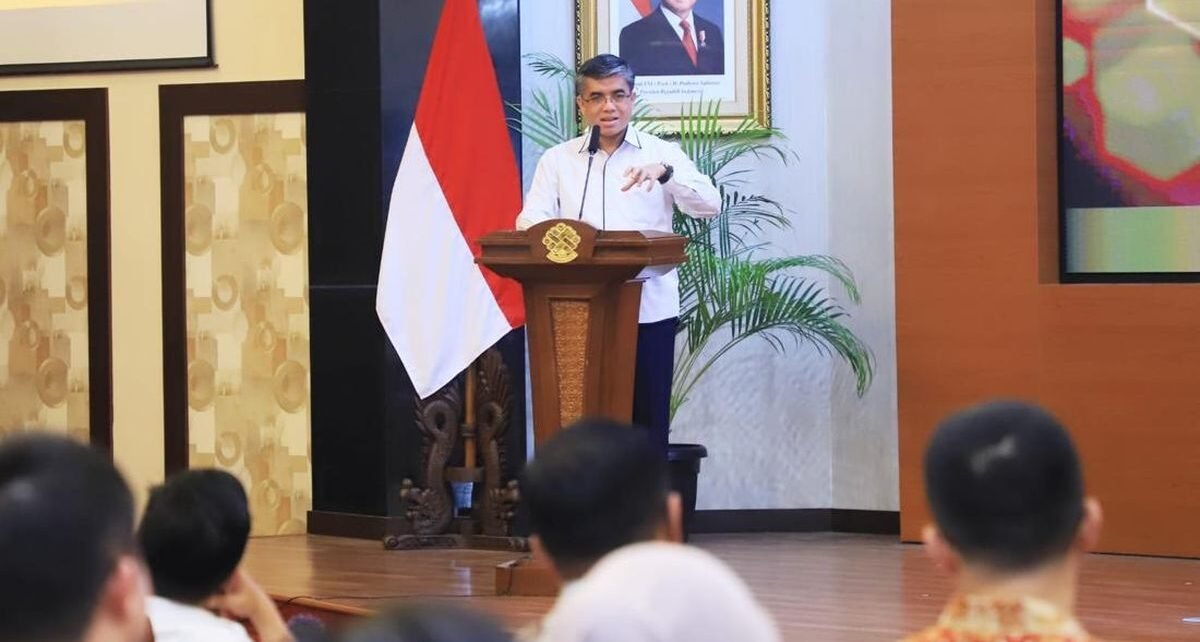 Yassierli Ajak Perusahaan Pemberi Kerja TKA Kolaborasi Dukung TKM