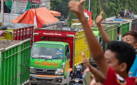 Pemerintah Rogoh Kocek Rp43 T per Tahun Gara-gara Truk ODOL