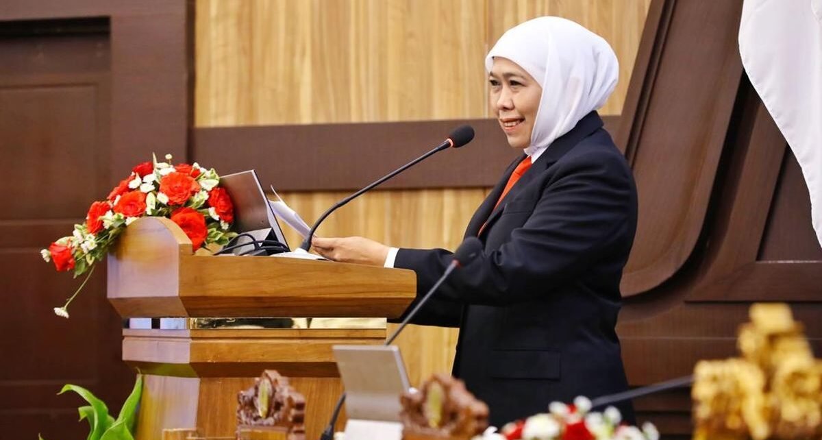 Alasan Khofifah Hapus Syarat Usia pada Lowongan Kerja di Jatim