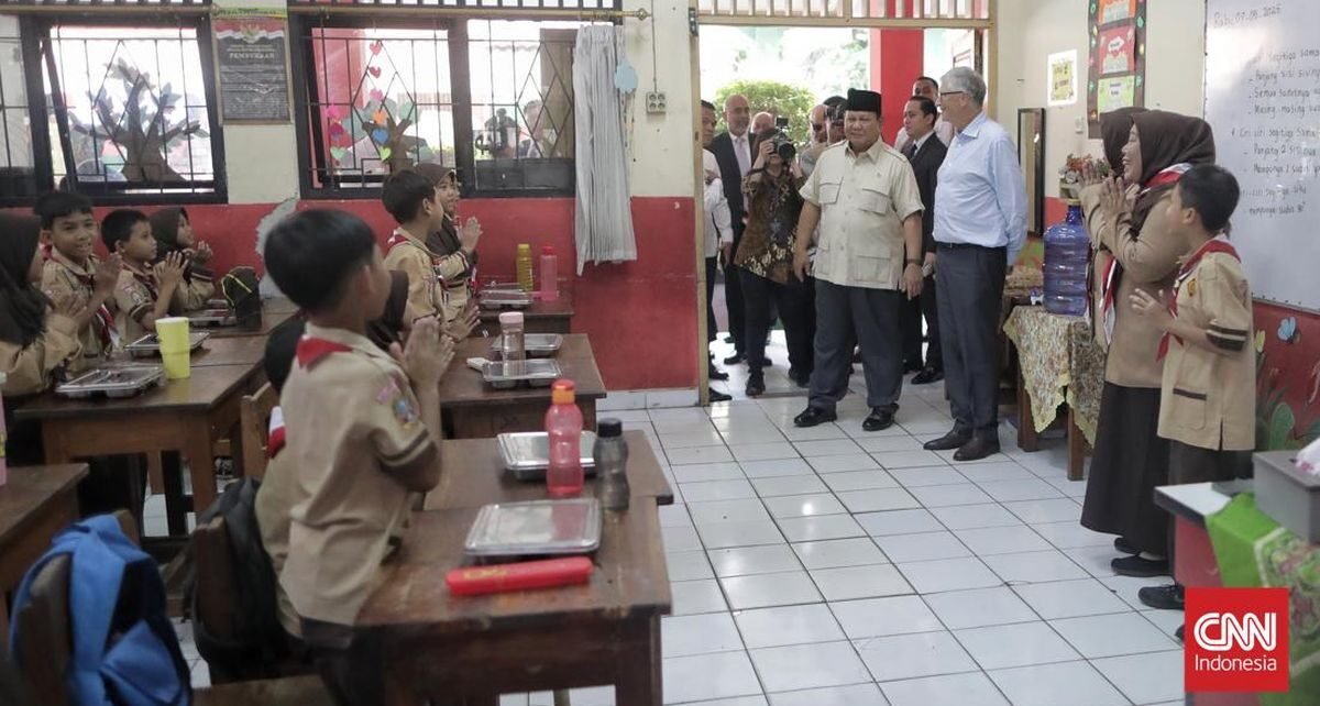 Bill Gates Titip Pesan Ini Saat Tinjau Program MBG Bareng Prabowo