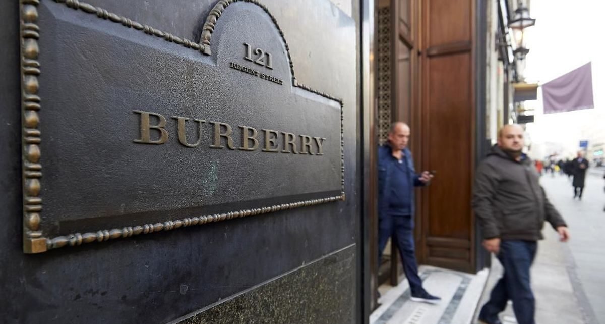 Burberry Bakal PHK 1.700 Karyawan pada 2027