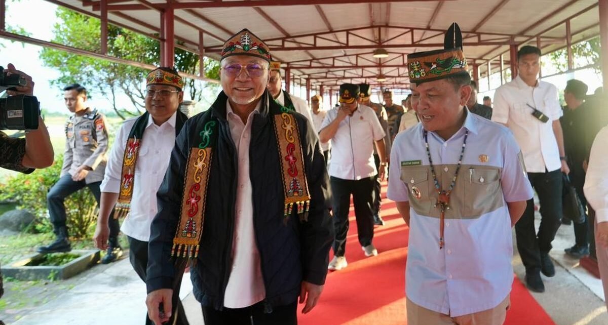 Kunjungi Palangkaraya, Zulhas Percepat Pembentukan Kopdes Merah Putih