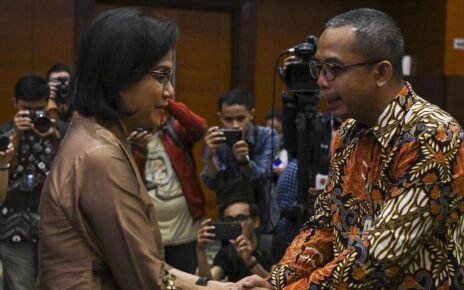 Dirjen Pajak Diganti Pilihan Prabowo, Sri Mulyani: Tabah ya Pak Suryo