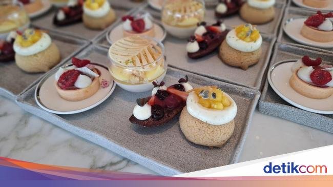 Menikmati 'Afternoon Tea' Cantik Buatan Pastry Chef dari Tokyo