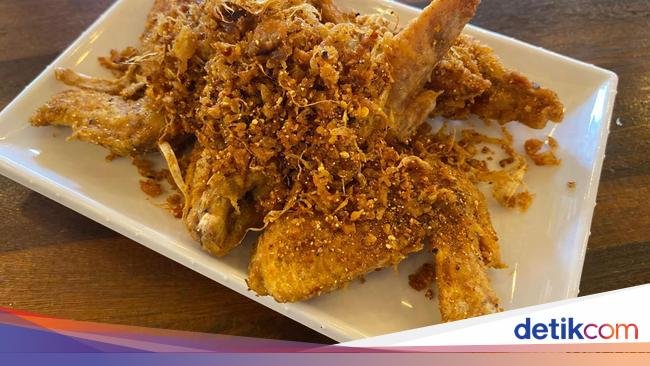 Aroy! Ayam Goreng Bumbu Tom Yum Racikan Autentik Resto 'Hidden Gem'