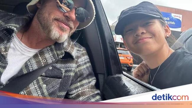 Gegara Brad Pitt, Pelanggan di Restoran Ini Dapat Burger Gratis!