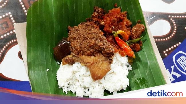 5 Tempat Makan Lokal Terenak di Indonesia, Ada Mak Beng dan Yu Djum