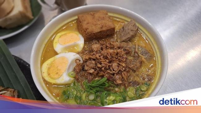 Slurrp! Sedapnya Mi Kari hingga Char Kway Teow di Kopitiam Otentik Malaysia