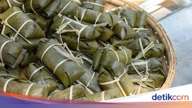 10 Kue dan Lauk Khas Indonesia ini Dibungkus Pakai Daun Pisang