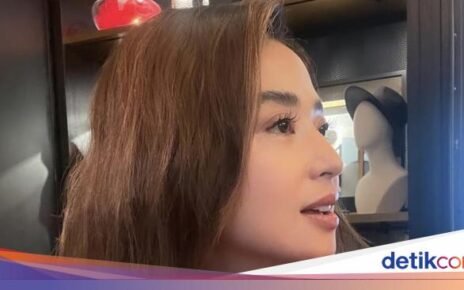 Kulineran Seru Dewi Persik Saat Makan Bagel hingga Durian