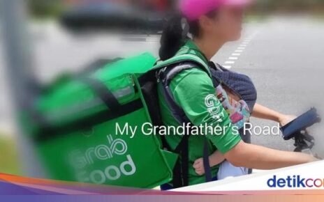 Bikin Haru! Wanita Ini Antar Makanan Pelanggan Sambil Gendong Anak