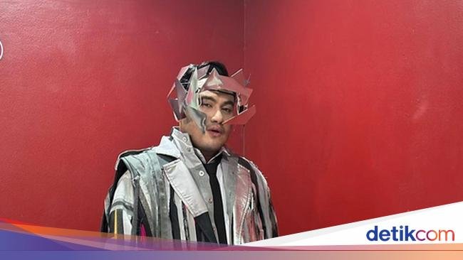 Lahapnya Nassar Saat Makan Nasi Kebuli hingga Nasi Tempong