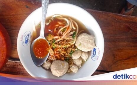 Cuma Goceng! Mi Bakso Gerobakan Mas Lardi di Tasikmalaya