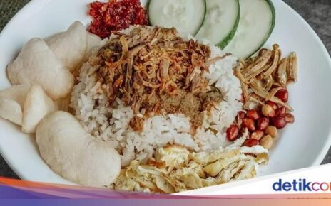 3 Fakta Nasi Gemuk, Makanan yang Disajikan saat Waisak