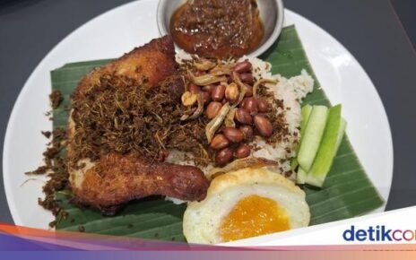 Nasi Lemak dan Canai Banjir Kuah Berempah di Gading Serpong