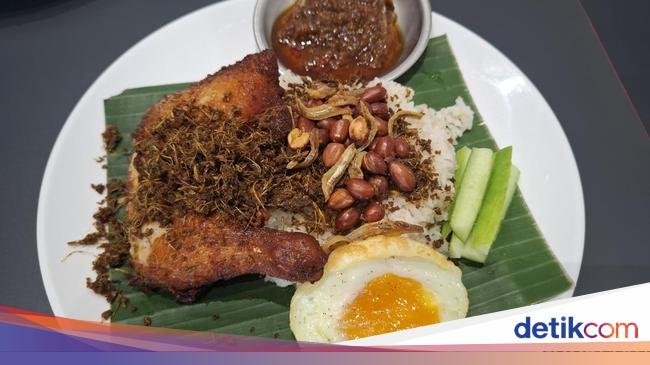Nasi Lemak dan Canai Banjir Kuah Berempah di Gading Serpong
