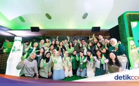 Segarkan Para Gen Z, Nipis Madu Gelar Fanmeeting Bareng Juicy Luicy